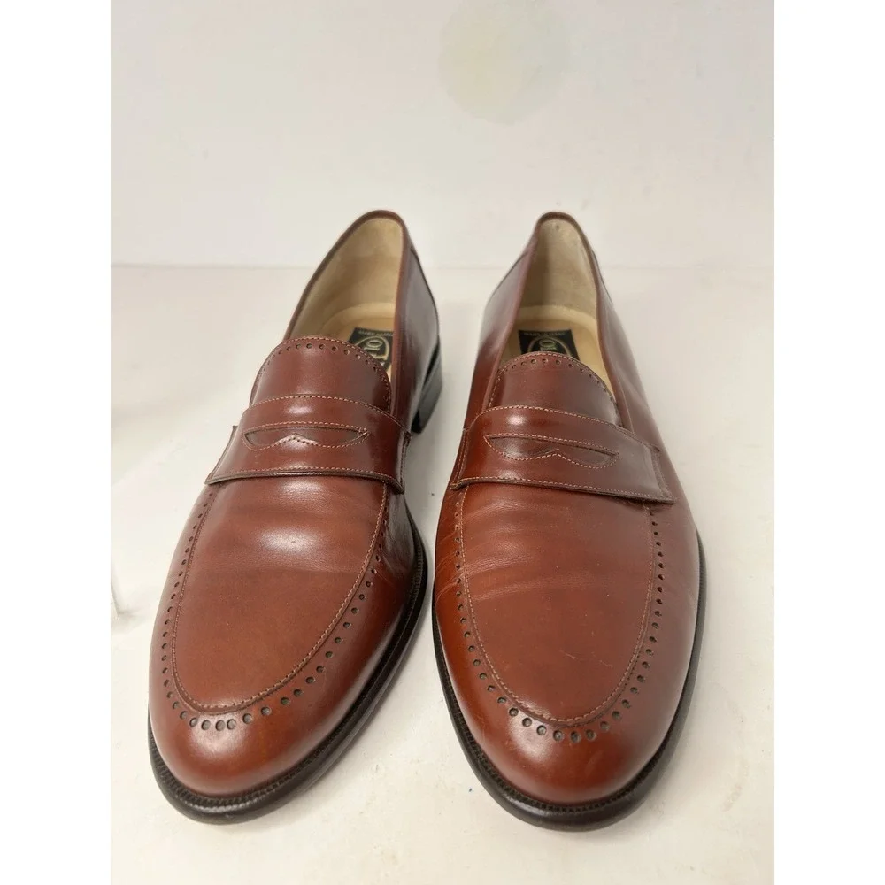 Olivier leather slip size